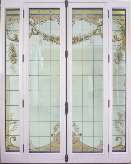 Fenêtre patrimoine avec restauration et incorporation de vitraux BERTHAUD 71